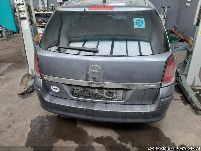Opel  Astra H Kompletan Auto U Delovima