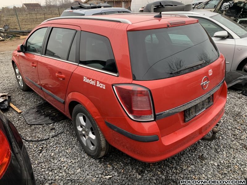 Opel  Astra H Leva Vrata  Karoserija