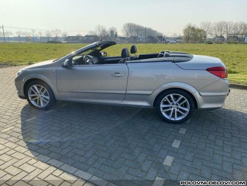 Opel  Astra H Twinport  Kompletan Auto U Delovima