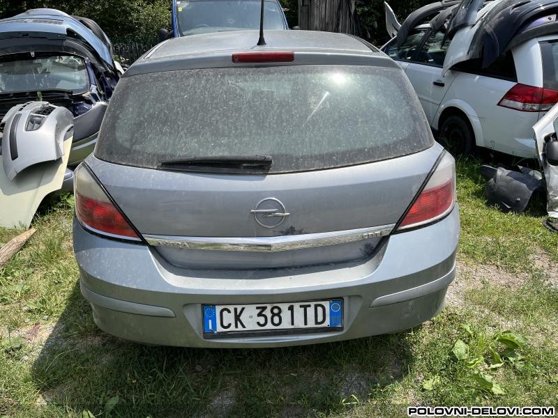 Opel  Astra H Z163 Gepek Vrata  Karoserija