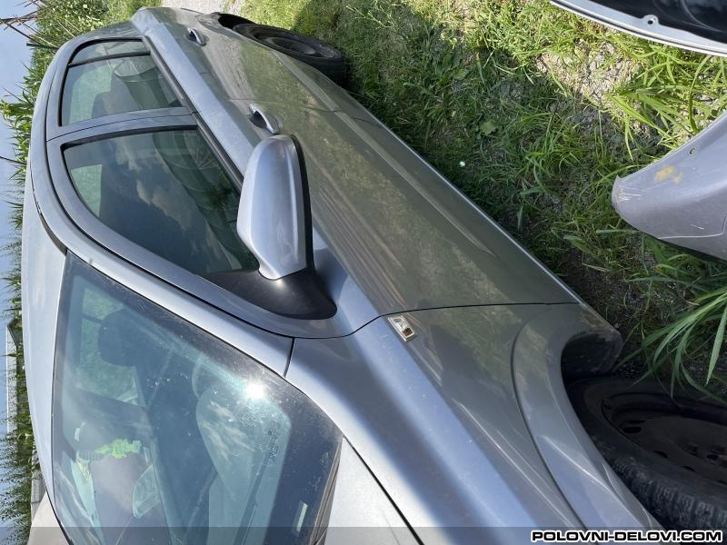 Opel  Astra H Z163 Leva Prednja Vrata Karoserija