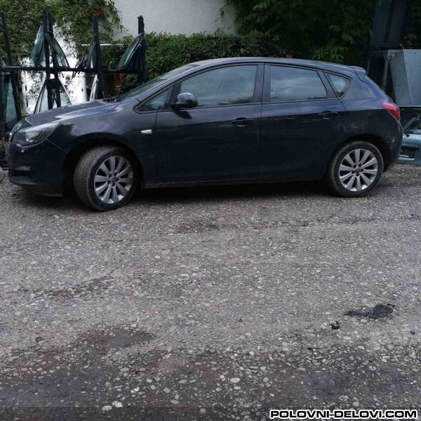 Opel  Astra J 1.3 Cdti  Kompletan Auto U Delovima