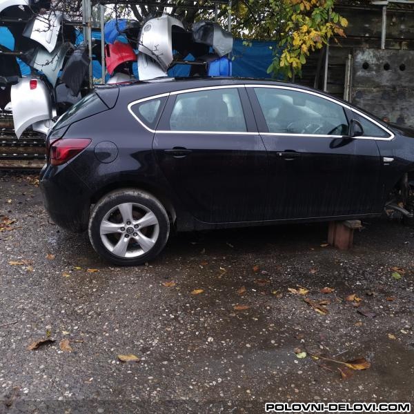 Opel  Astra J 1.4b Kompletan Auto U Delovima