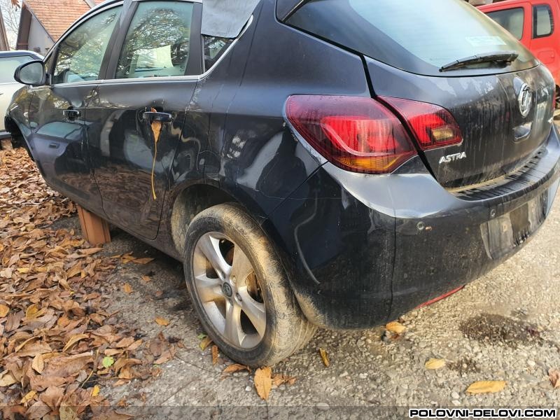 Opel  Astra J 1.7 Cdti Kompletan Auto U Delovima