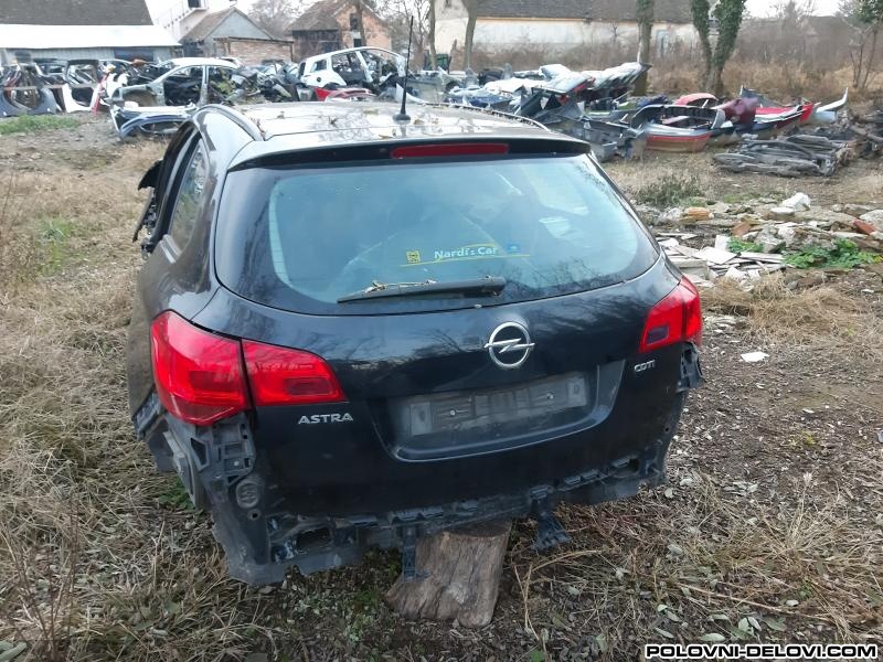 Opel  Astra J 1.7 Cdti Kompletan Auto U Delovima