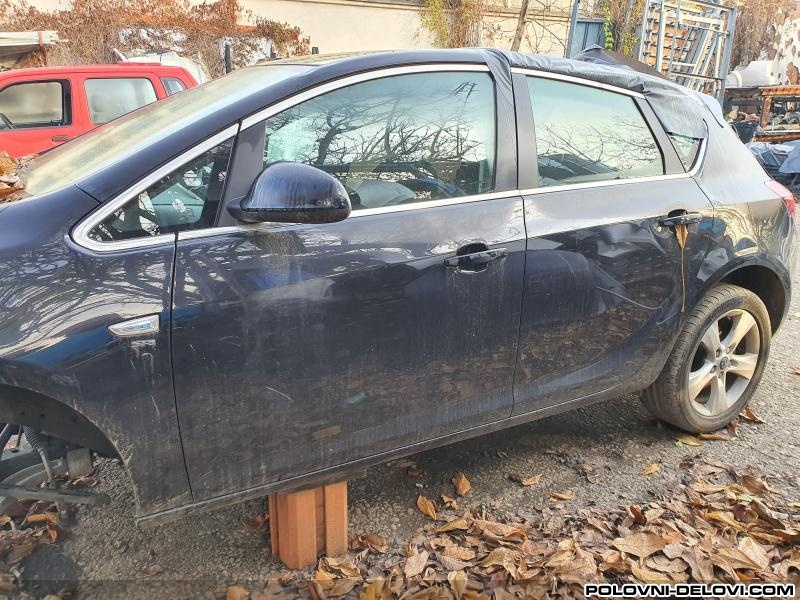 Opel  Astra J 1.7 Cdti Kompletan Auto U Delovima