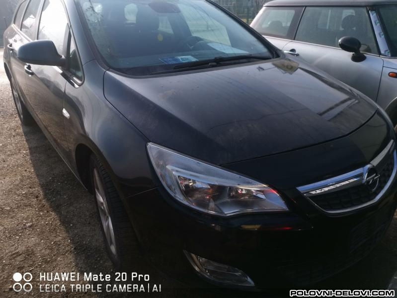 Opel  Astra J 1.7 Cdti Kompletan Auto U Delovima