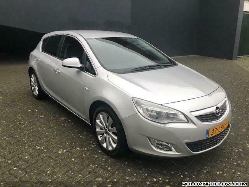 Opel  Astra J 1.7cdti  Kompletan Auto U Delovima