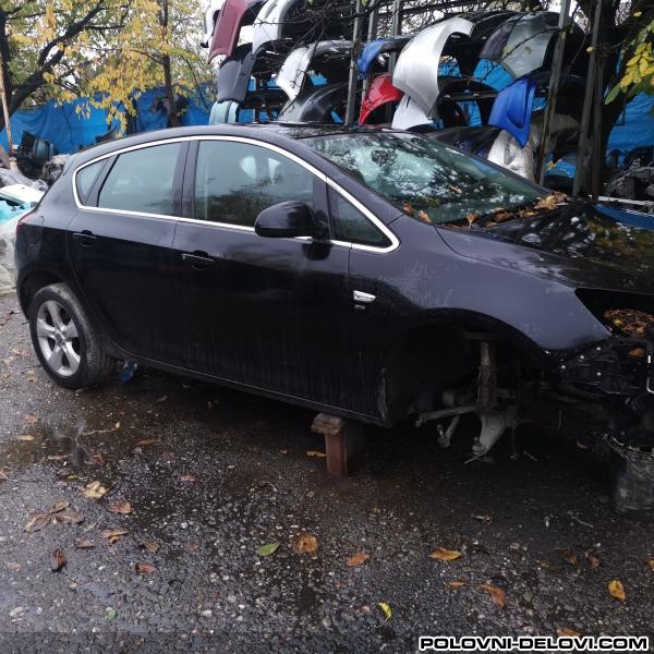 Opel  Astra J 1.7cdti  Kompletan Auto U Delovima