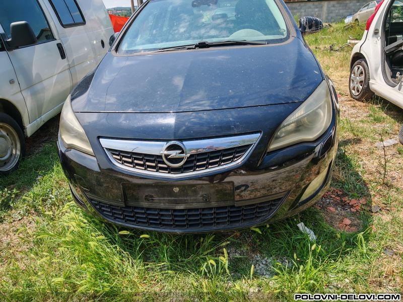 Opel  Astra J 2.0 Cdti Full Kompletan Auto U Delovima