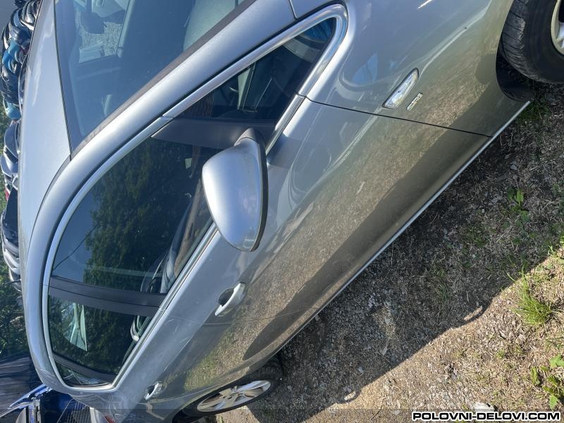 Opel  Astra J Prednja Desna Vr Karoserija
