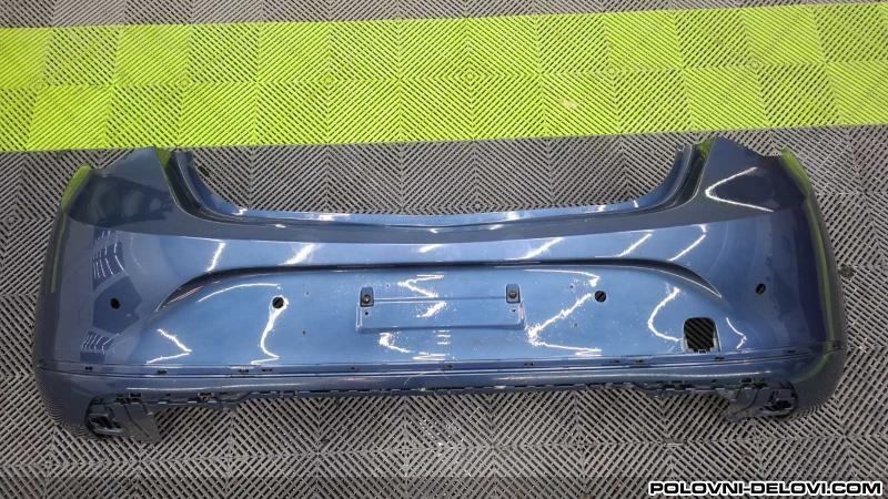 Opel  Astra J Zadnji Branik Karoserija