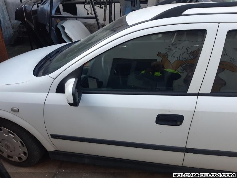 Opel  Astra  Karoserija