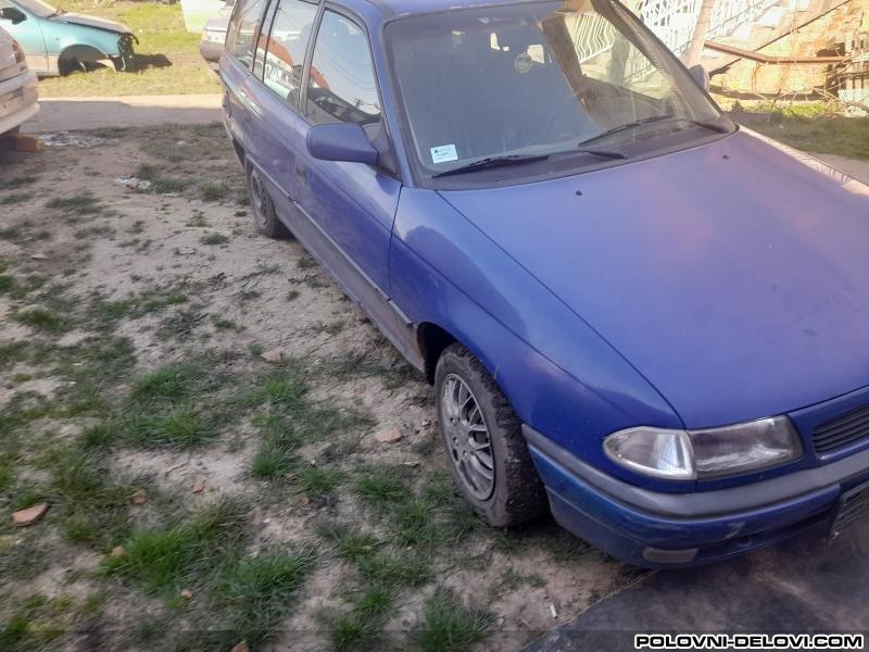 Opel  Astra  Kompletan Auto U Delovima