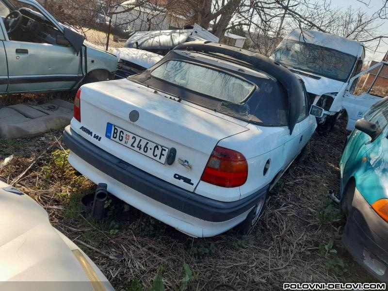 Opel  Astra  Kompletan Auto U Delovima