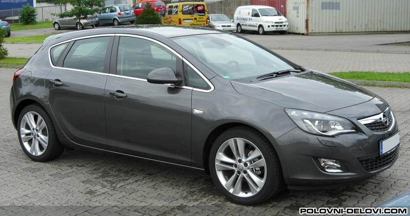 Opel  Astra  Kompletan Auto U Delovima