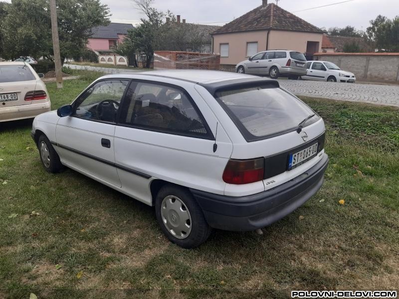 Opel  Astra  Kompletan Auto U Delovima