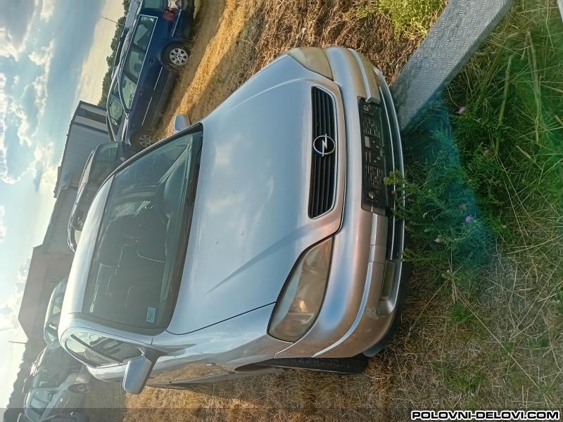 Opel  Astra  Kompletan Auto U Delovima