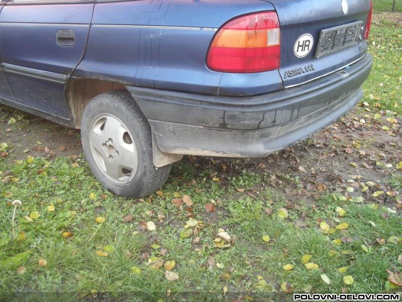 Opel  Astra  Kompletan Auto U Delovima