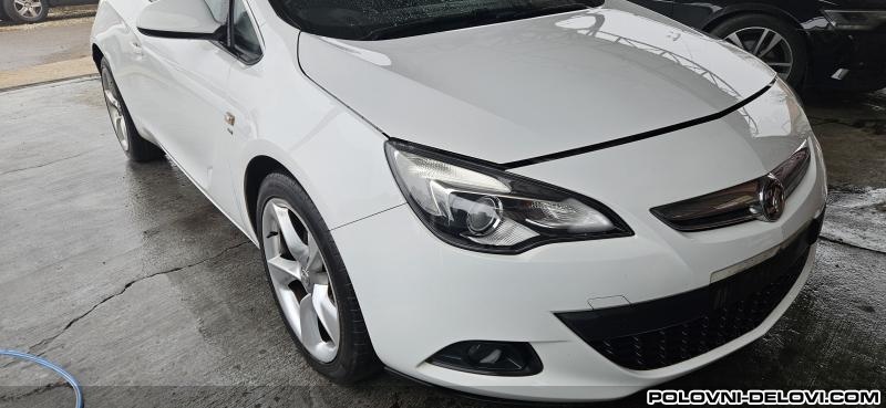 Opel  Astra  Kompletan Auto U Delovima