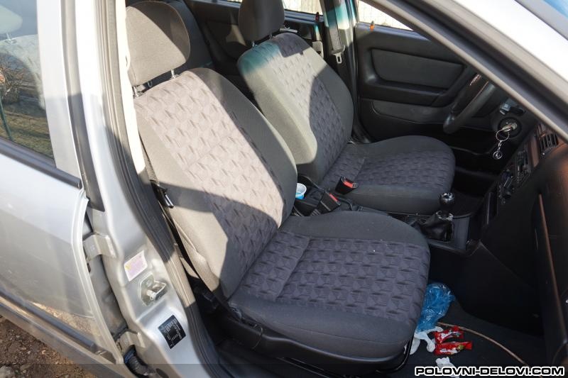 Opel  Astra Sedista Enterijer