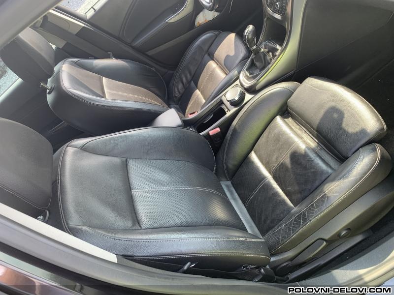 Opel  Astra Sedista Enterijer