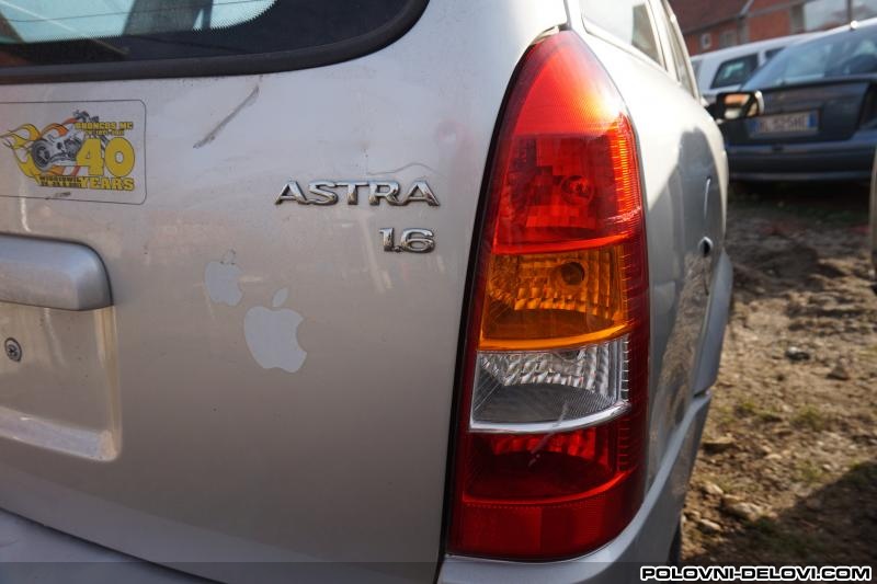 Opel  Astra Stop Svetlo Svetla I Signalizacija