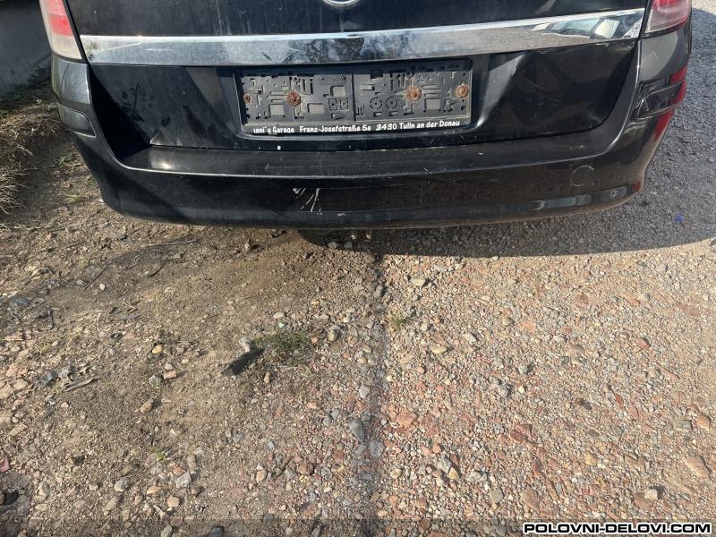 Opel  Astra Zadnji Branik  Karoserija