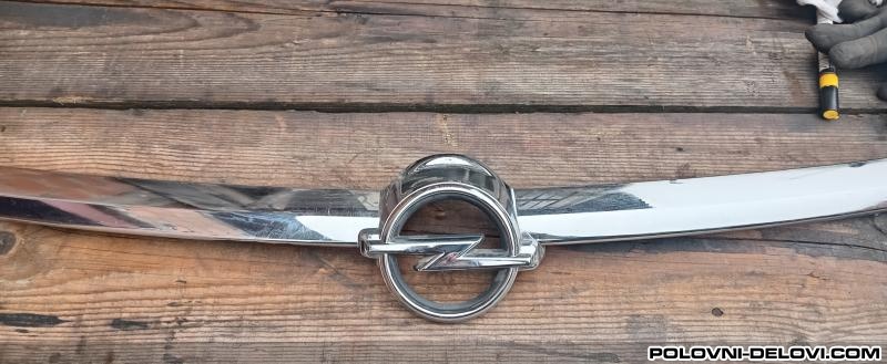 Opel  Corsa 1.2 Karoserija