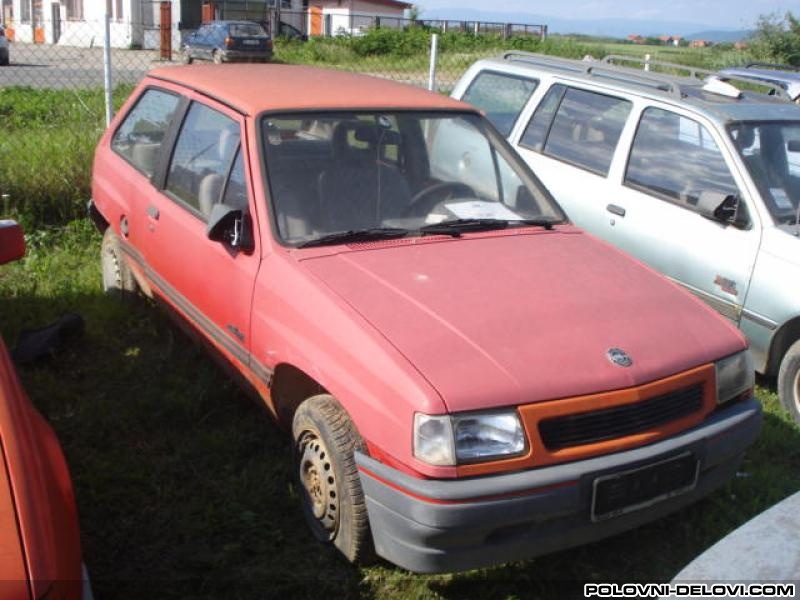 Opel  Corsa 1.4 BENZIN 1990 God. Kompletan Auto U Delovima