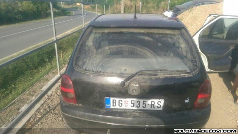 Opel  Corsa 1.7 Dizel  Kompletan Auto U Delovima