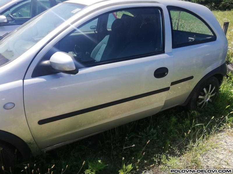 Opel  Corsa C 1.2b Kompletan Auto U Delovima