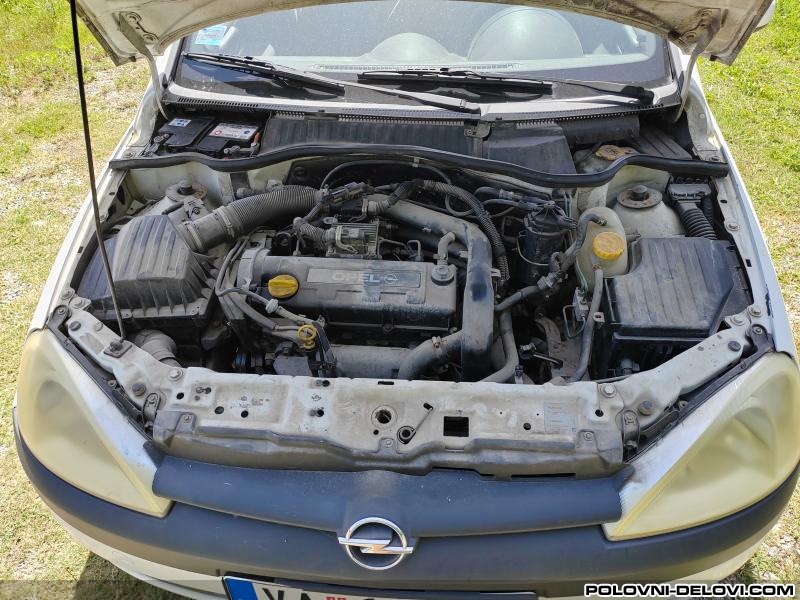 Opel  Corsa C  1.7 Dti Kompletan Auto U Delovima