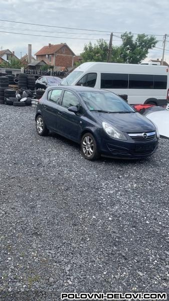 Opel  Corsa C-D  Kompletan Auto U Delovima