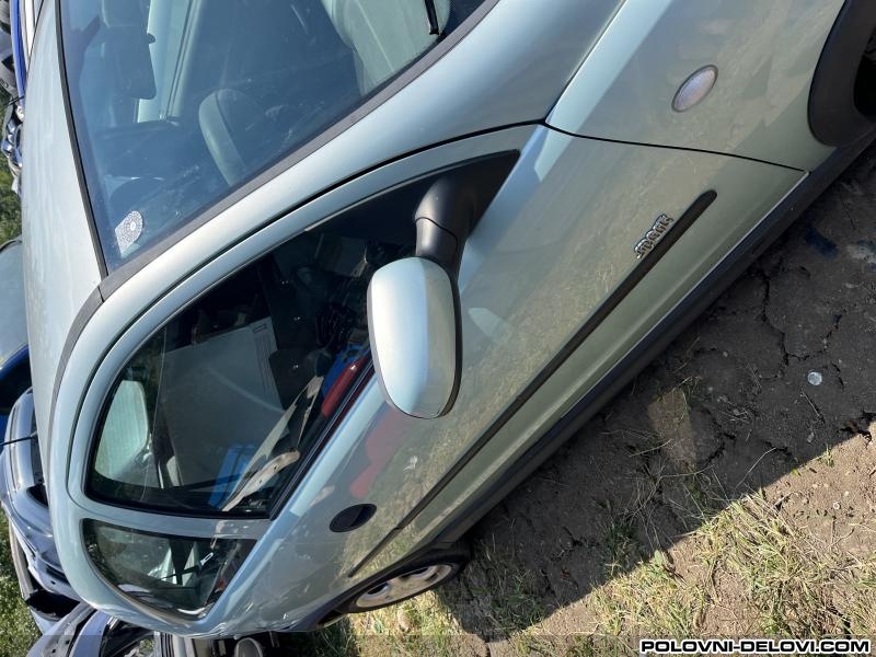 Opel  Corsa C Desna Vrata  Karoserija