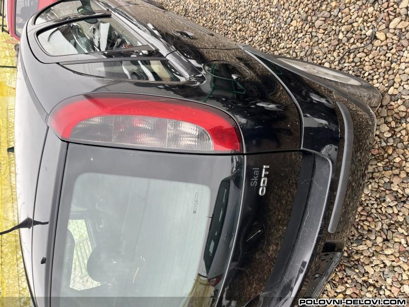 Opel  Corsa C Desni Stop  Svetla I Signalizacija