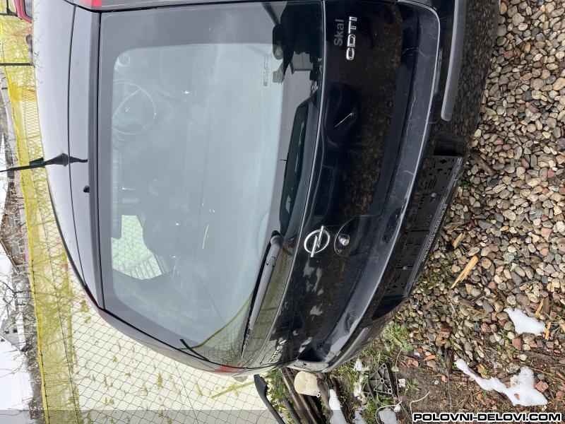 Opel  Corsa C Gepek Vrata  Karoserija