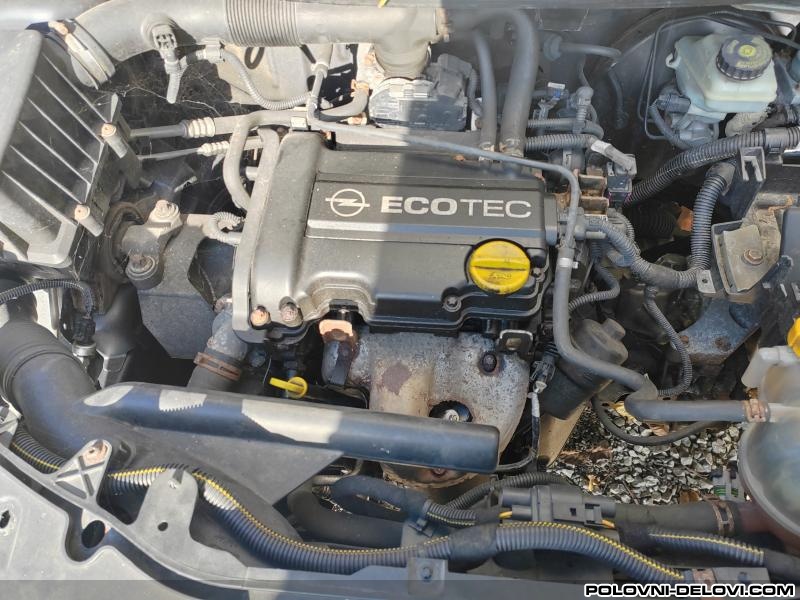 Opel  Corsa D 1. 0 Benzin Kompletan Auto U Delovima