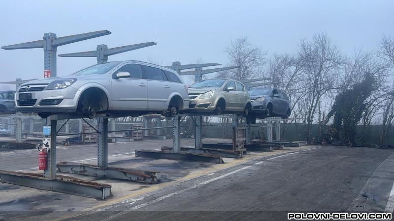 Opel  Corsa D Kompletan Auto U Delovima
