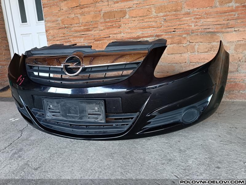 Opel  Corsa D Prednji Branik Kod Boje Z20R 06-11