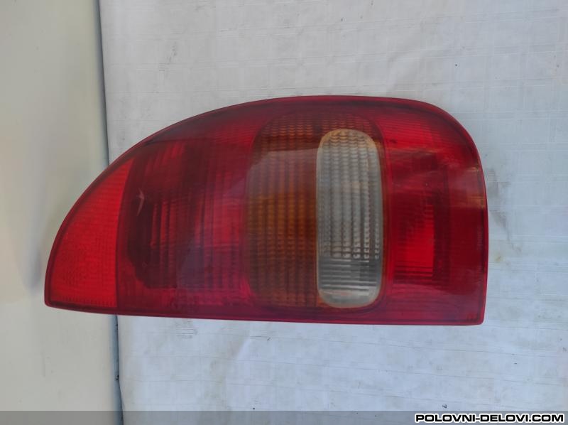 Opel  Corsa Desno Stop Svetlo Svetla I Signalizacija