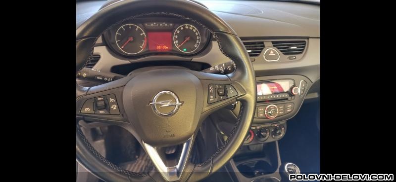 Opel  Corsa E  Enterijer