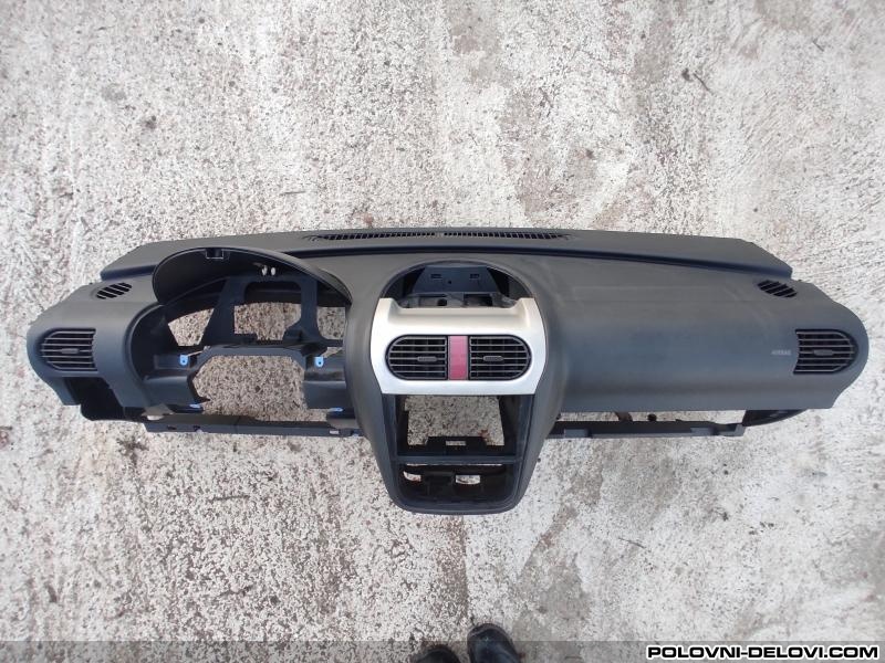 Opel  Corsa Instrument Tabla Enterijer