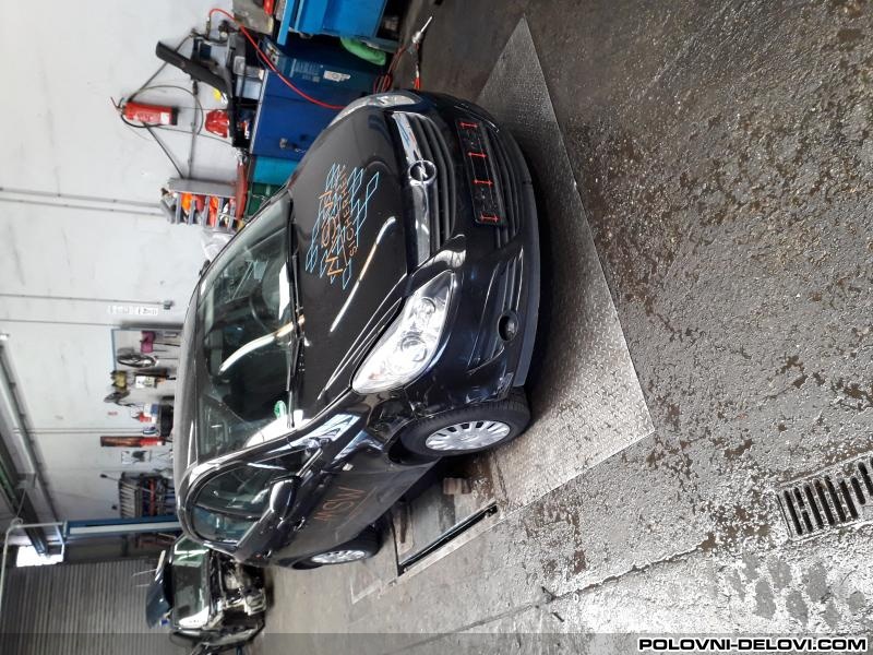 Opel  Corsa  Kompletan Auto U Delovima