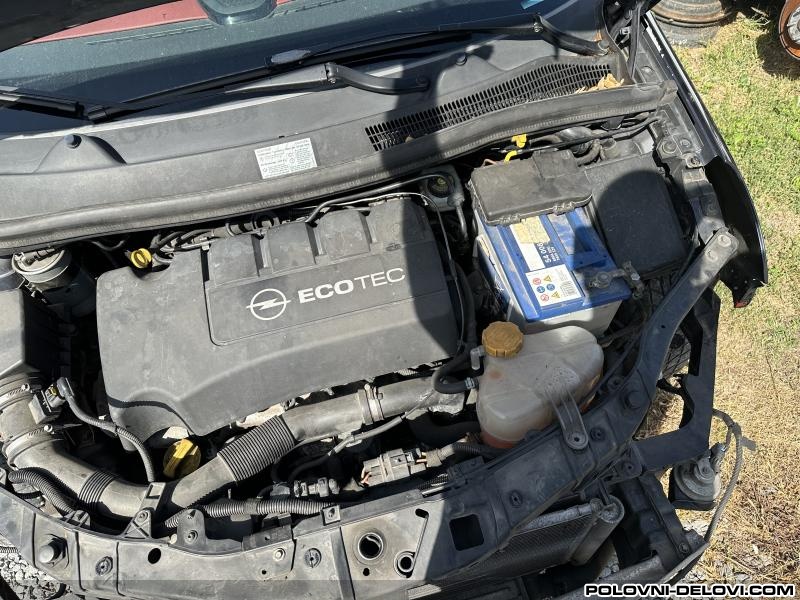 Opel  Corsa Motor  Motor I Delovi Motora