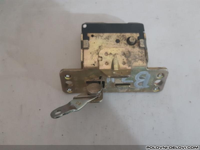 Opel  Corsa  Razni Delovi