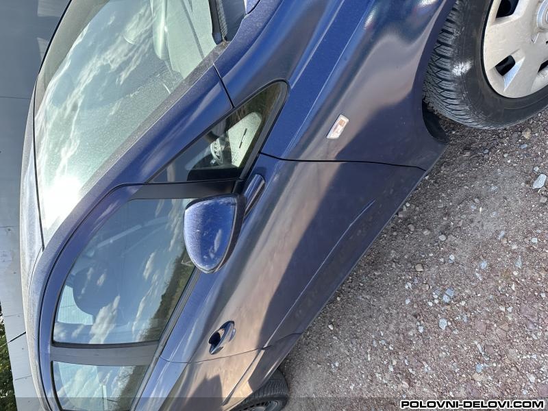 Opel  Corsa sofersajbna  Stakla