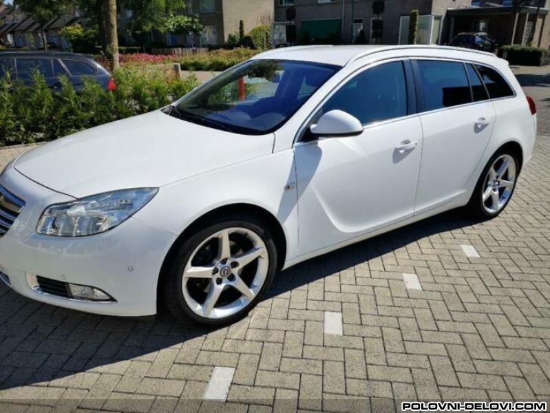 Opel  Insignia 2.0 D Kompletan Auto U Delovima