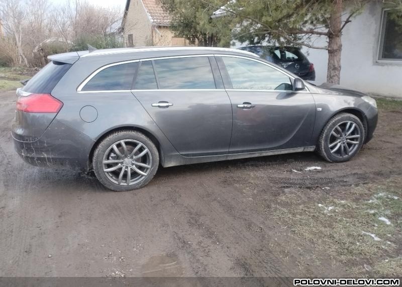 Opel  Insignia CDTI Kompletan Auto U Delovima
