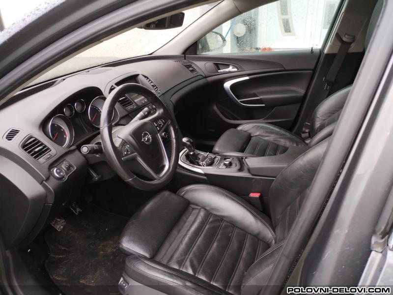 Opel  Insignia  Enterijer